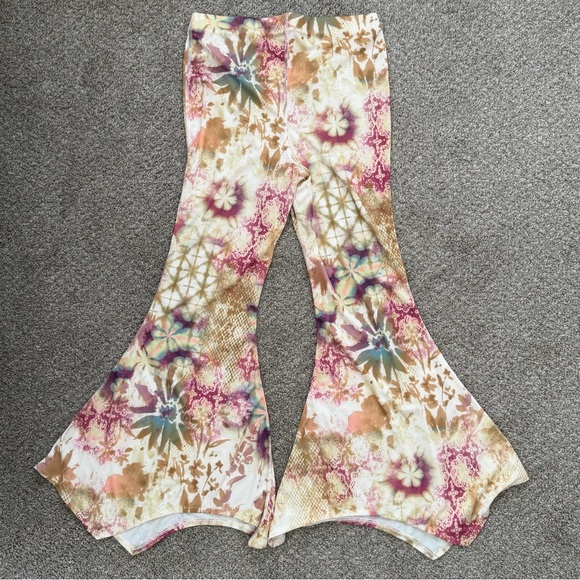 Urban Outfitters Silence+Noise Tina Flare Pants - Picture 9 of 12